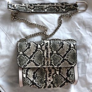 Guess phone/wallet purse